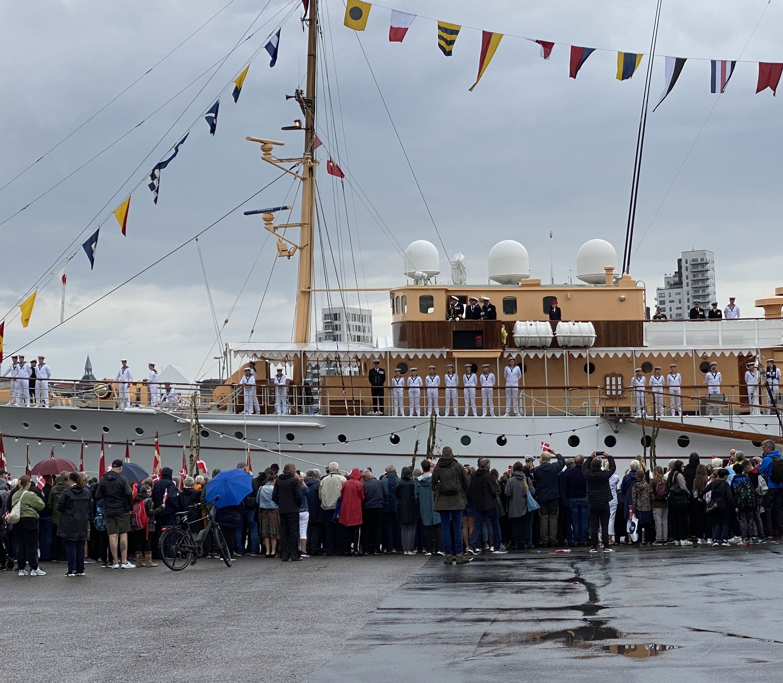 Kongeskibet Dannebrog i Randers Havn